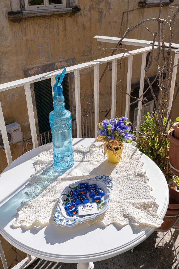NapulitanDream Duomo Hotel Napoli Eksteriør billede